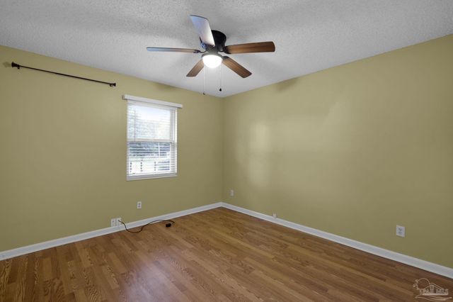 3338 Pursell Ln, Pensacola, FL 32526
