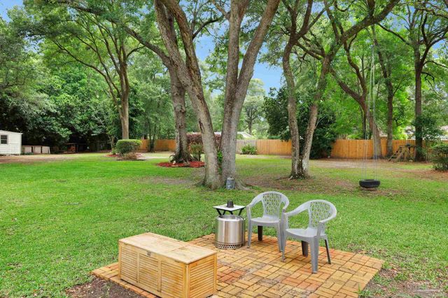 3338 Pursell Ln, Pensacola, FL 32526
