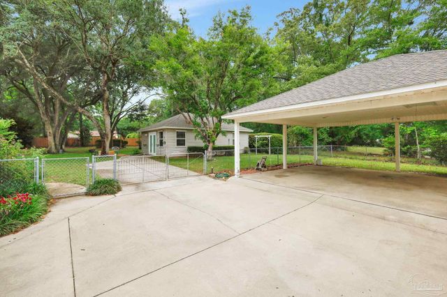 3338 Pursell Ln, Pensacola, FL 32526
