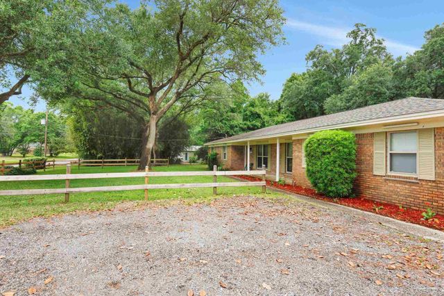 3338 Pursell Ln, Pensacola, FL 32526