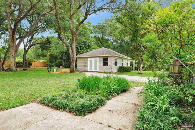 3338 Pursell Ln, Pensacola, FL 32526