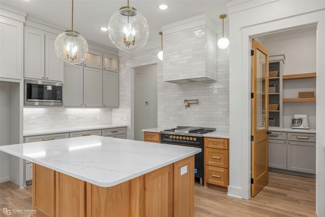 195 Creston Lane, Shreveport, LA 71106