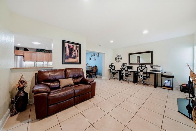 3006 W SAINT CONRAD STREET, Tampa, FL 33607