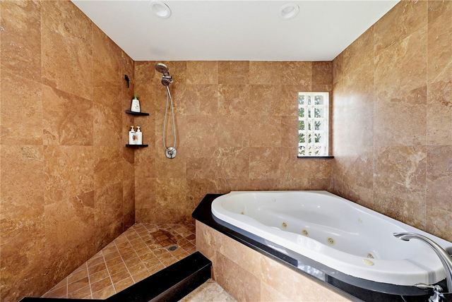 3006 W SAINT CONRAD STREET, Tampa, FL 33607