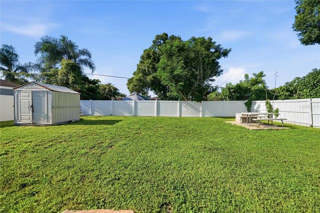 3006 W SAINT CONRAD STREET, Tampa, FL 33607