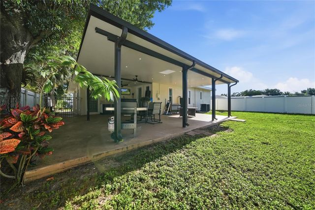 3006 W SAINT CONRAD STREET, Tampa, FL 33607