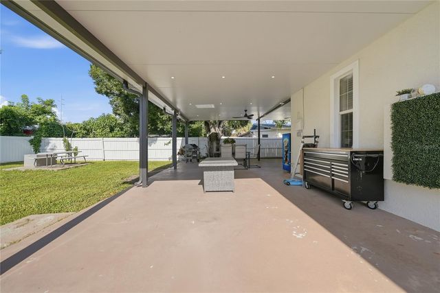 3006 W SAINT CONRAD STREET, Tampa, FL 33607