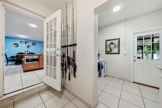 3006 W SAINT CONRAD STREET, Tampa, FL 33607