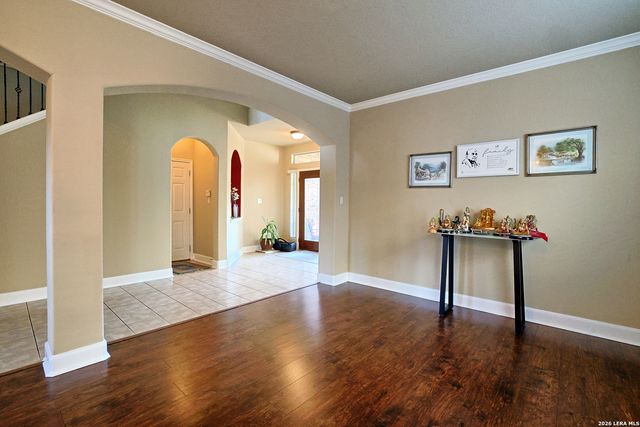 3422 Pinnacle Dr, San Antonio, TX 78261