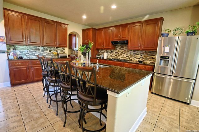 3422 Pinnacle Dr, San Antonio, TX 78261