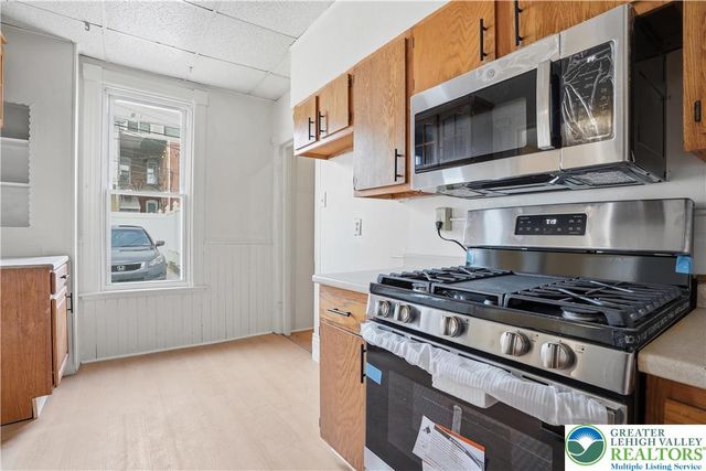 1141 Emmett Street, Allentown City, PA 18102