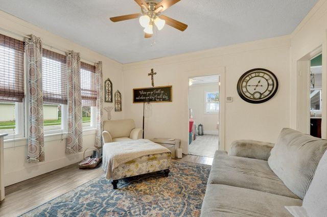 1605 E Clark Street, Warsaw, IN 46580