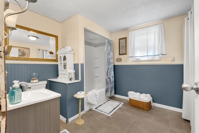 1605 E Clark Street, Warsaw, IN 46580