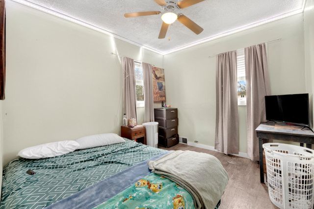 1605 E Clark Street, Warsaw, IN 46580