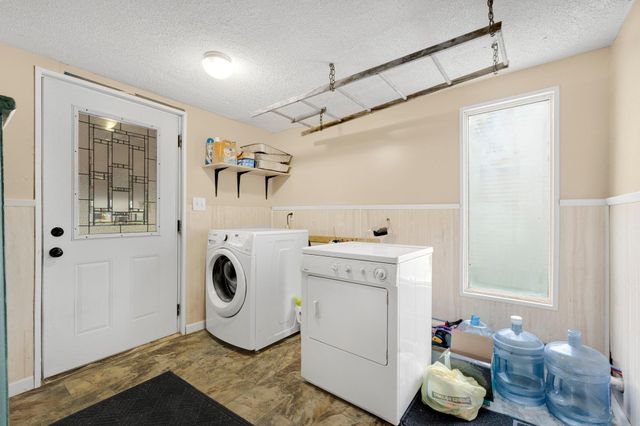 1605 E Clark Street, Warsaw, IN 46580