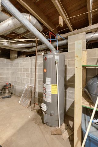 1605 E Clark Street, Warsaw, IN 46580