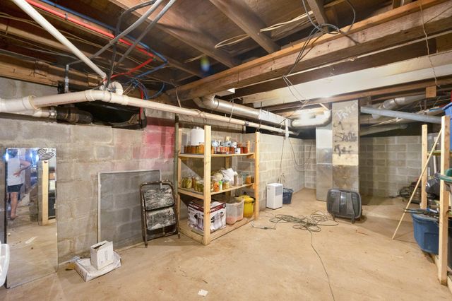 1605 E Clark Street, Warsaw, IN 46580