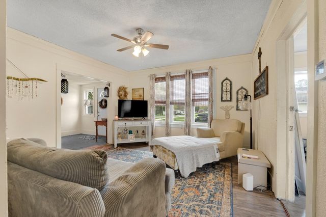 1605 E Clark Street, Warsaw, IN 46580