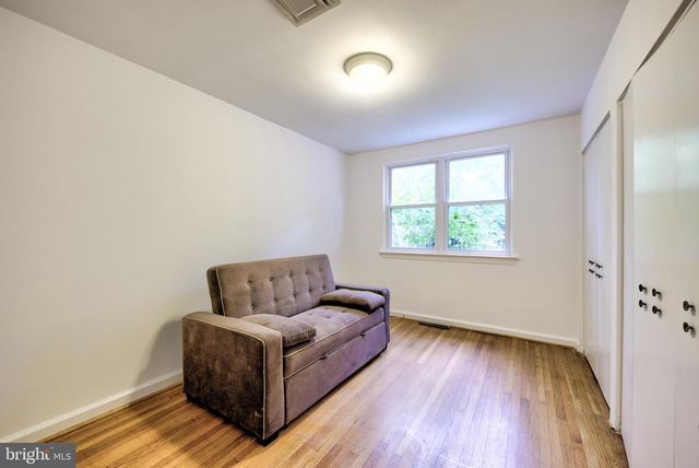 307 E ROUMFORT RD, Philadelphia, PA 19119