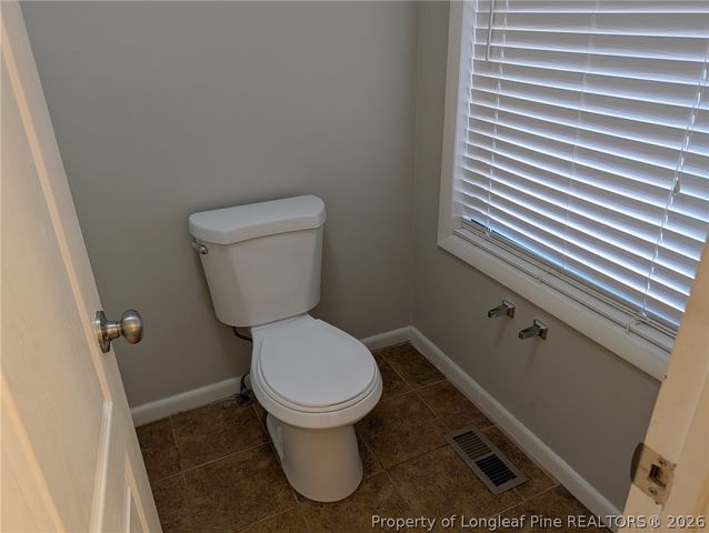 951 Creek Side Run, Fayetteville, NC 28303