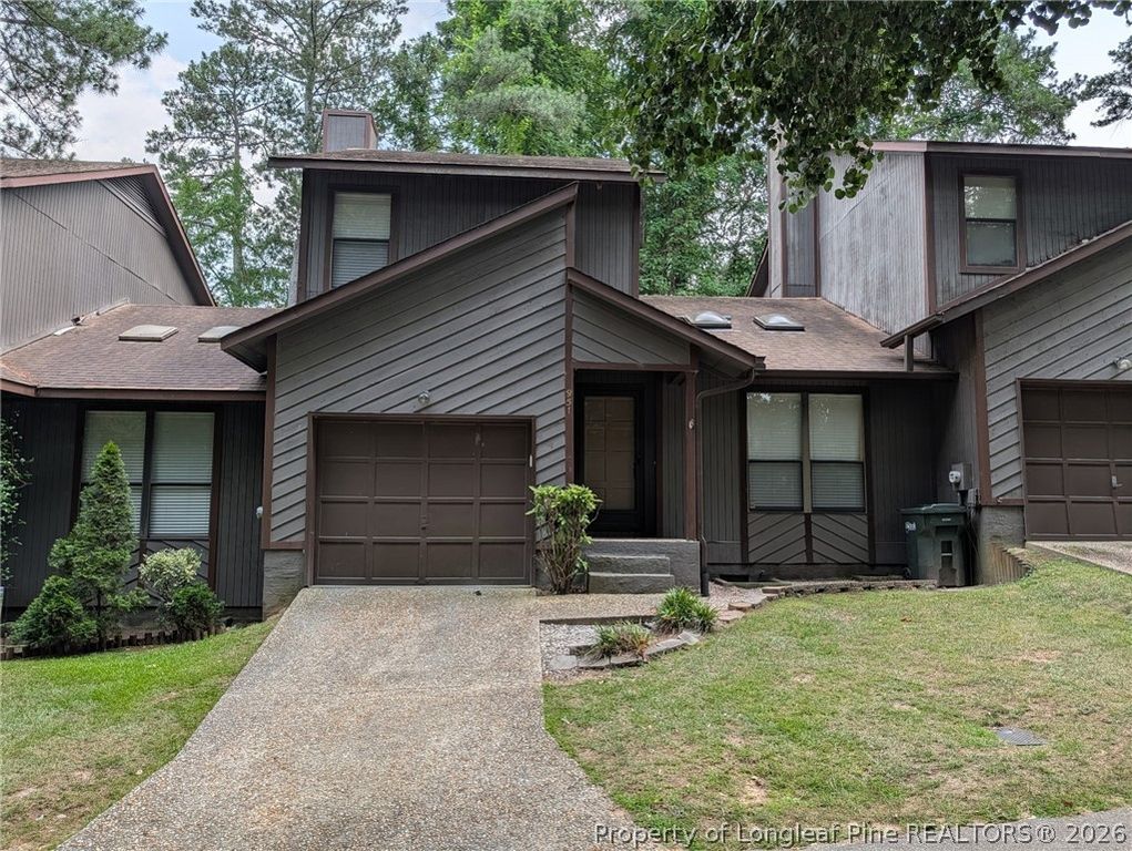 951 Creek Side Run, Fayetteville, NC 28303
