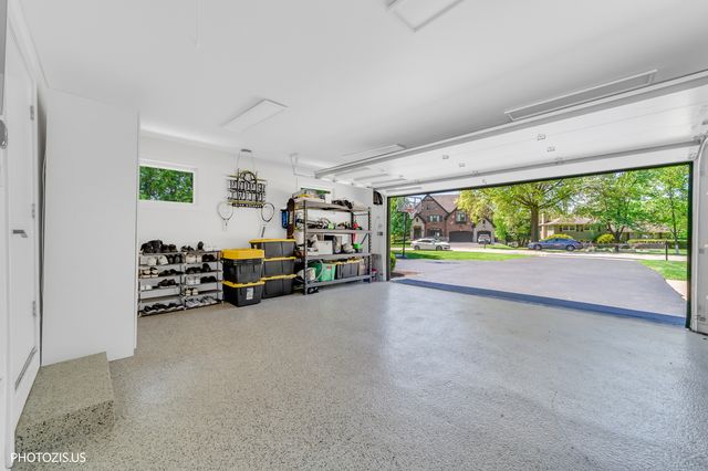 302 Goodridge Terrace, Roselle, IL 60172