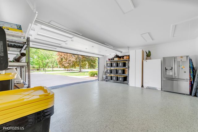 302 Goodridge Terrace, Roselle, IL 60172