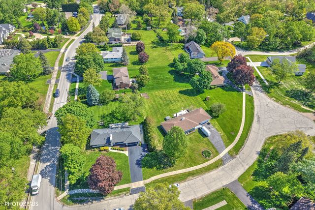 302 Goodridge Terrace, Roselle, IL 60172