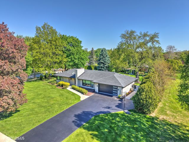 302 Goodridge Terrace, Roselle, IL 60172