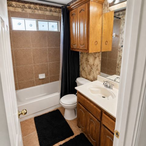 1206 Yukon Drive, Glenn Heights, TX 75154