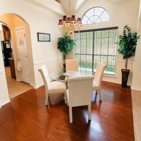 1206 Yukon Drive, Glenn Heights, TX 75154