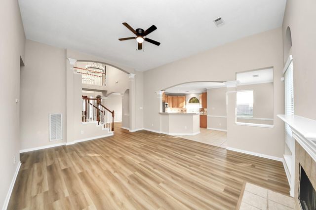 11918 Helene Court, Pinehurst, TX 77362