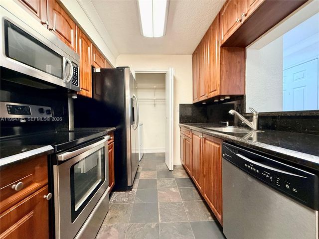 733 Riverside Dr 1215, Coral Springs, FL 33071