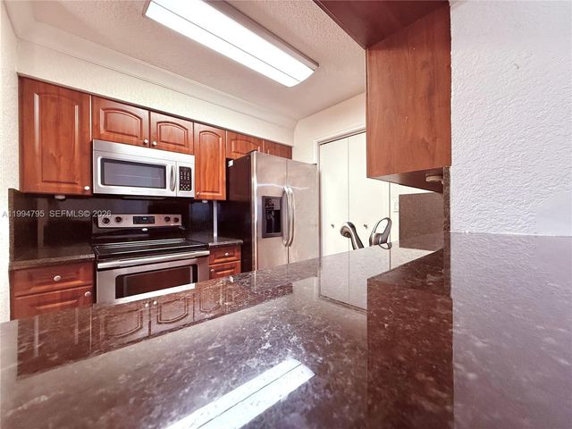 733 Riverside Dr 1215, Coral Springs, FL 33071