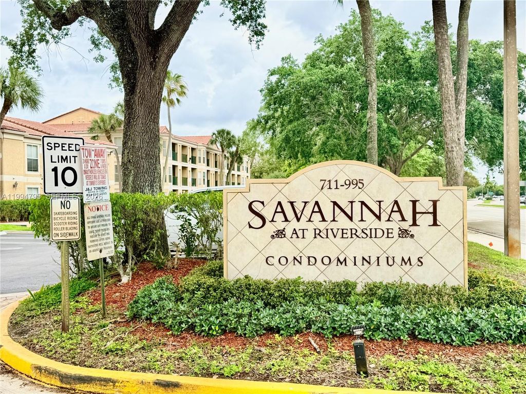 733 Riverside Dr 1215, Coral Springs, FL 33071