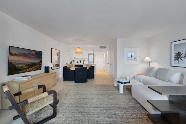 2301 Collins Ave 512, Miami Beach, FL 33139