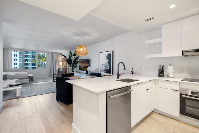 2301 Collins Ave 512, Miami Beach, FL 33139