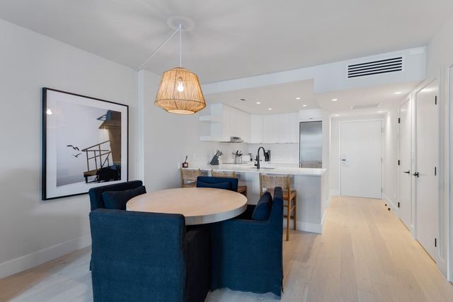 2301 Collins Ave 512, Miami Beach, FL 33139