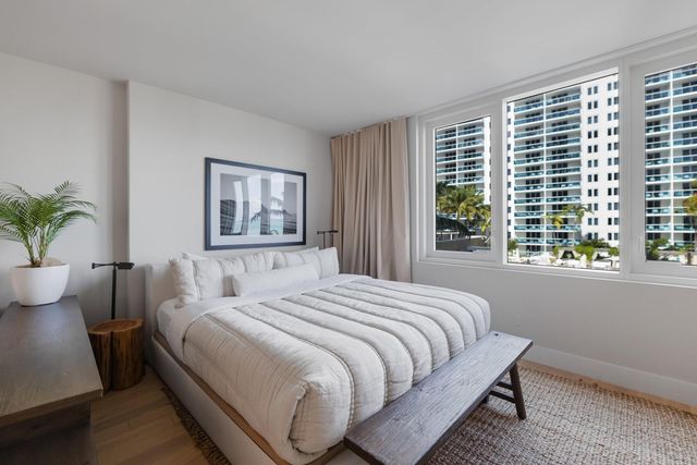 2301 Collins Ave 512, Miami Beach, FL 33139