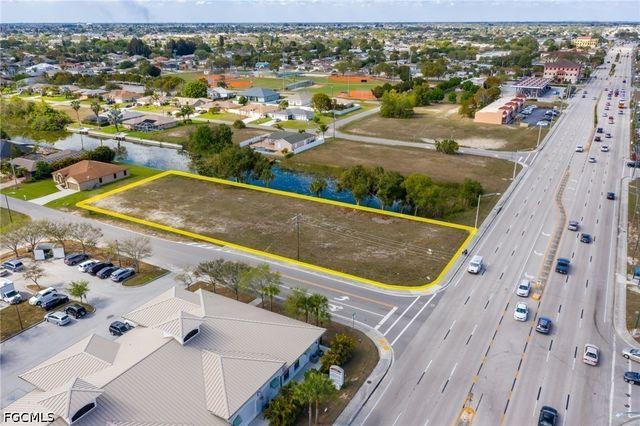 1531 NE 2nd ST, Cape Coral, FL 33909