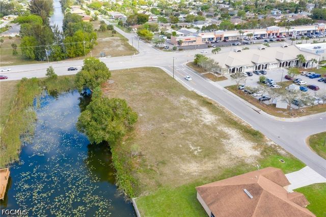 1531 NE 2nd ST, Cape Coral, FL 33909