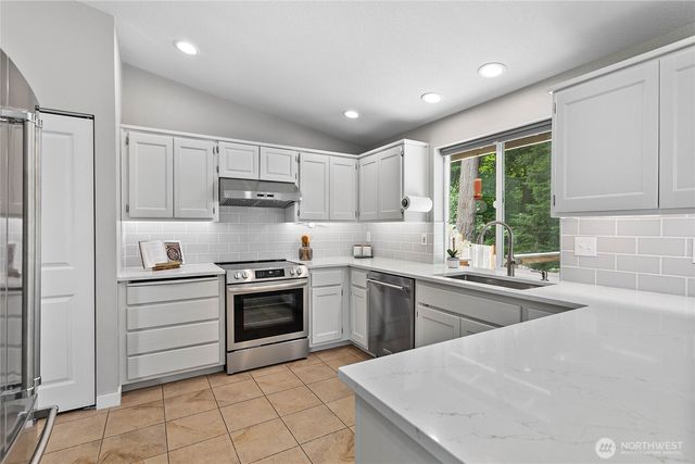 3881 Magrath Road, Bellingham, WA 98226