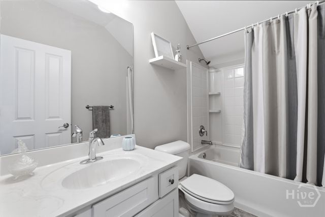 15 Oakhaven Lane, Savannah, GA 31419