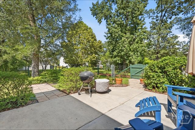 15 Oakhaven Lane, Savannah, GA 31419