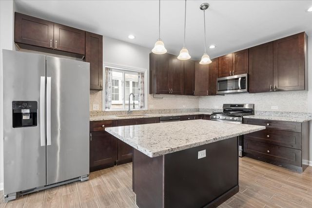 6437 26th Street, Berwyn, IL 60402