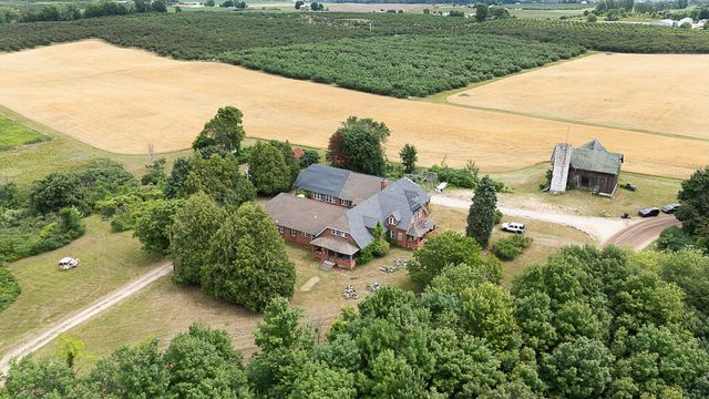 3604 W Lever Road, Hart, MI 49420