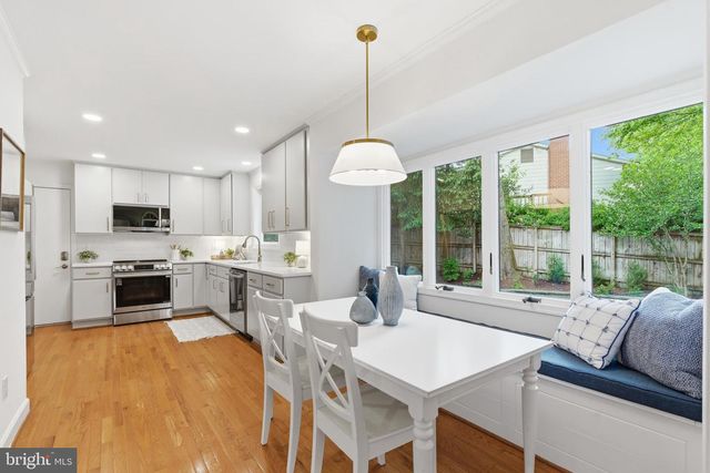 10174 BESSMER LN, Fairfax, VA 22032
