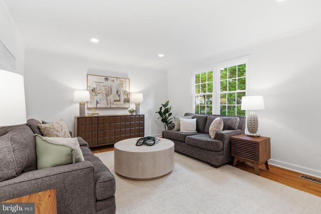 10174 BESSMER LN, Fairfax, VA 22032