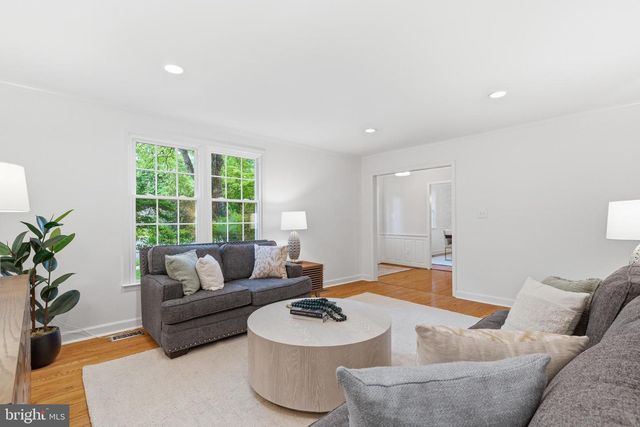 10174 BESSMER LN, Fairfax, VA 22032