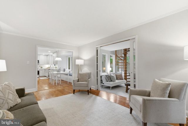 10174 BESSMER LN, Fairfax, VA 22032